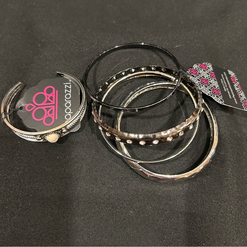 Paparazzi Fashion Bracelets - Set of 2